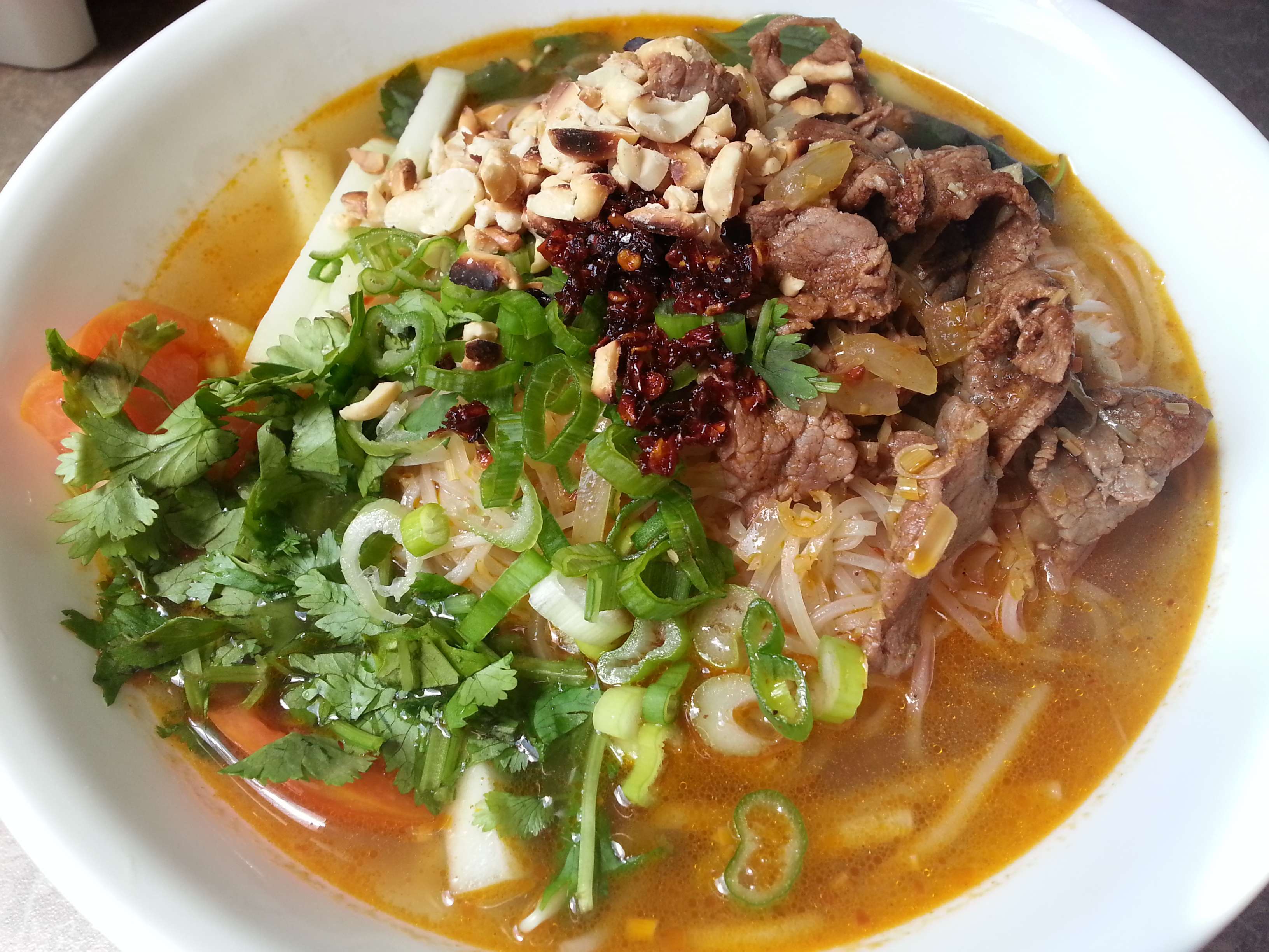 Top 20 quán hủ tiếu Sài Gòn ngon khó cưỡng “ăn 1 tô gọi thêm tô nữa”