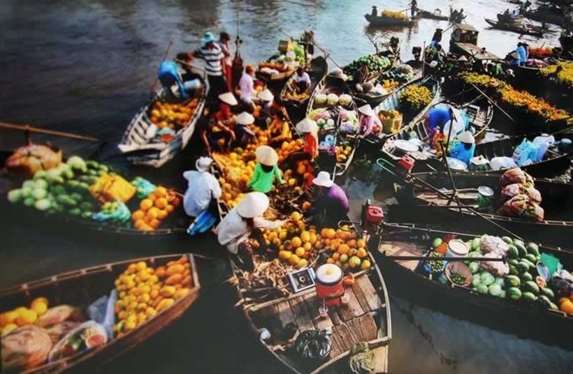 Kinh nghiệm du lịch chợ nổi Long Xuyên khám phá một vùng sông nước buôn bán tấp nập