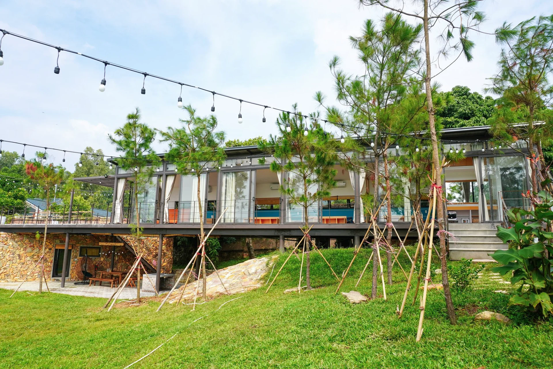 Tropical House Sóc Sơn - Homestay yên bình giữa rừng thông