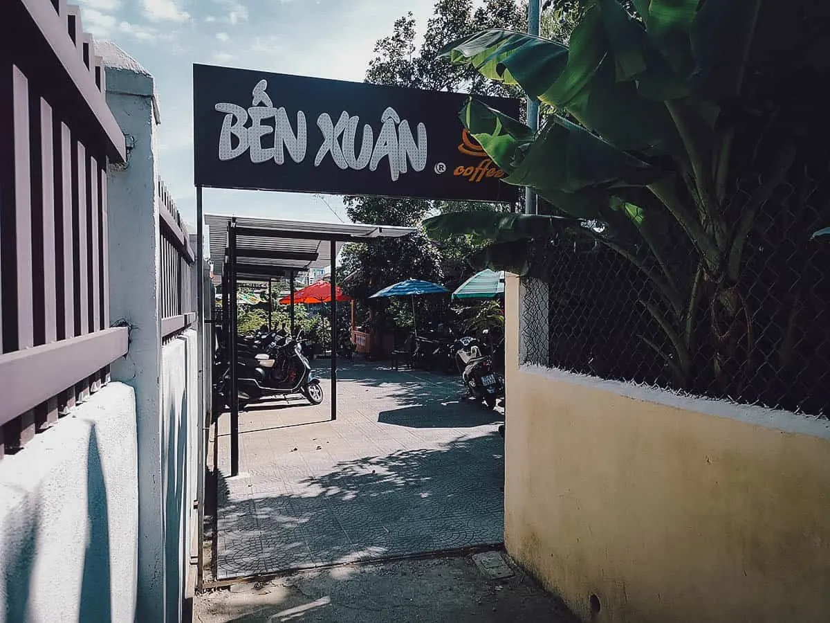 Top 20 quán cafe đẹp ở Huế - Nét độc đáo cho vùng đất Cố Đô 