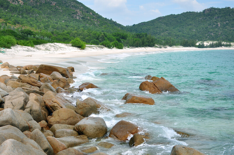 Top 4 bãi biển Cam Ranh đẹp bạn nhất định không được “bỏ lỡ”