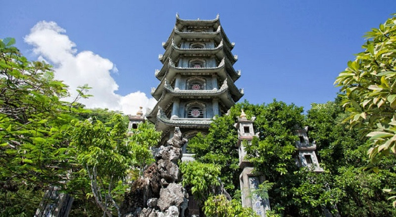 Chùa Non Nước Đà Nẵng - Địa điểm du lịch hấp dẫn bao du khách
