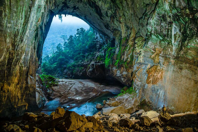 Khám phá hang Én - Kỳ quan hang động tự nhiên lớn thứ 3 thế giới