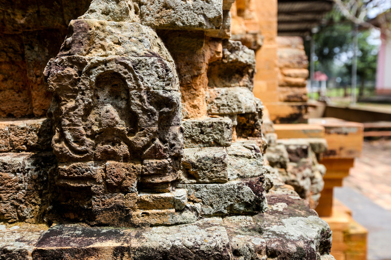 Tháp cổ Bình Thạnh - Vẻ đẹp cổ kính ngàn năm tuổi tại Tây Ninh